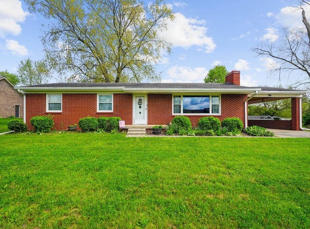 56 Hadley Woodland Street, Mooresville, IN 46158