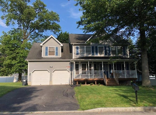 9 Utopian Place, Walden, NY 12586