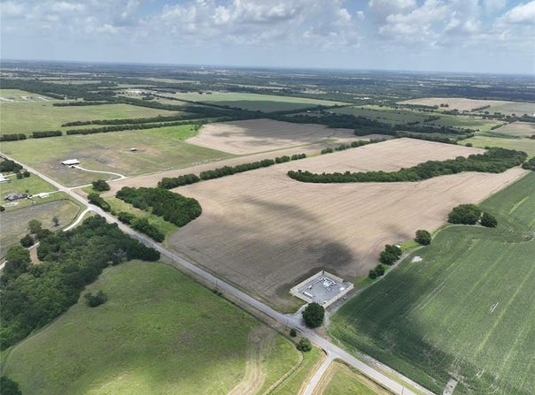 201 PR 33 (OFF CR 633), Trenton, TX 75490