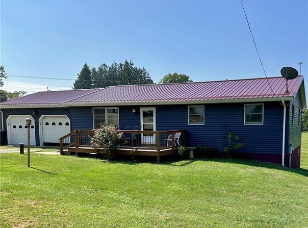 2397 Adamsville Road, Zanesville, OH 43701
