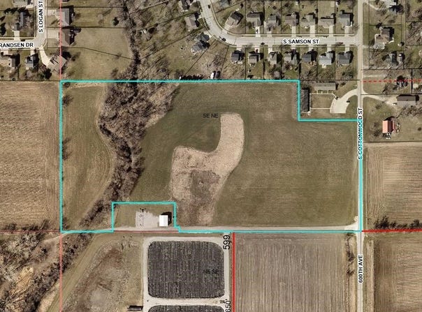 Cottonwood Street, Roland, IA 50236