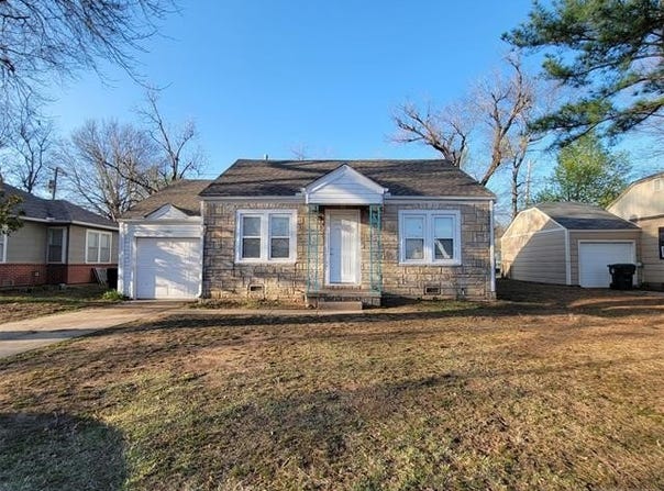 2332 Manila Street, Muskogee, OK 74403
