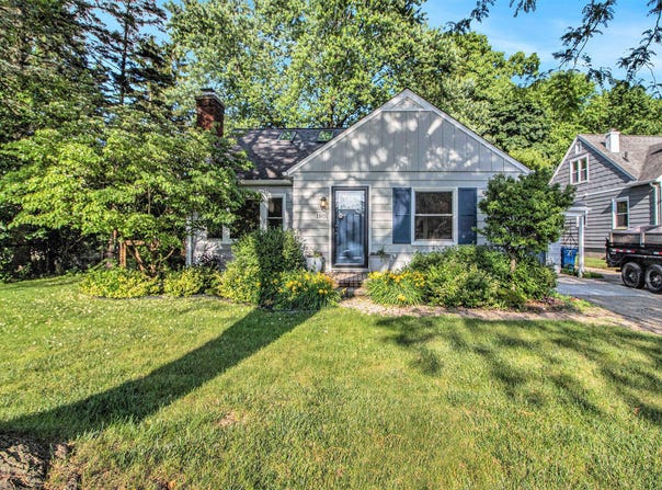 1801 Cayuga Place, Ann Arbor, MI 48104