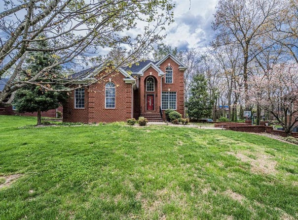 110 Pine Creek Court, Bowling Green, KY 42104