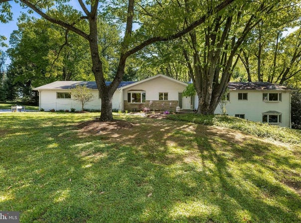 1 SPRINGBRIAR LN, BALTIMORE, MD 21208