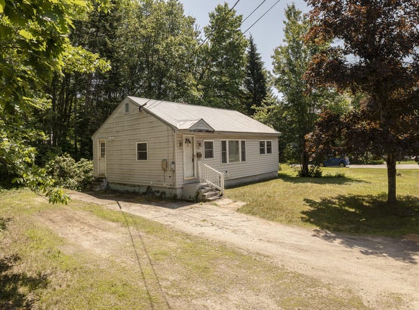 33 Pleasant Street, Norway, ME 04268