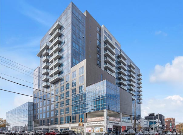 134-37 35th Ave, Flushing, NY 11654