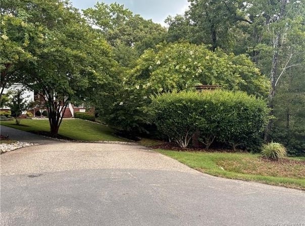 9936  Walnut Creek, Toano, VA 23168