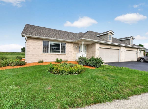 202 Dusty Trail, Coal City, IL 60416