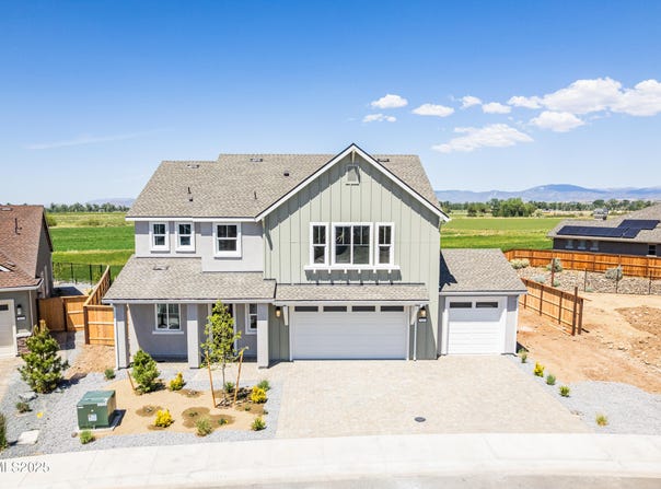 620 Sage Grouse Lp, Gardnerville, NV 89460