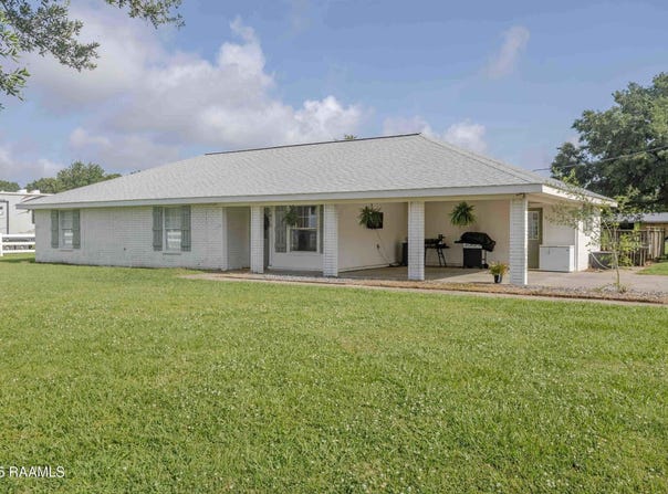 1475 Lovell Street, Crowley, LA 70526