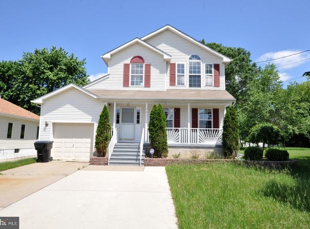 241 MILL ROAD, BURLINGTON, NJ 08016