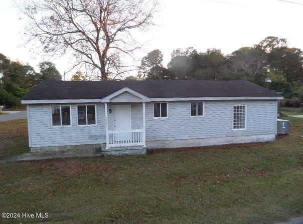 2201 Chestnut Avenue, New Bern, NC 28562