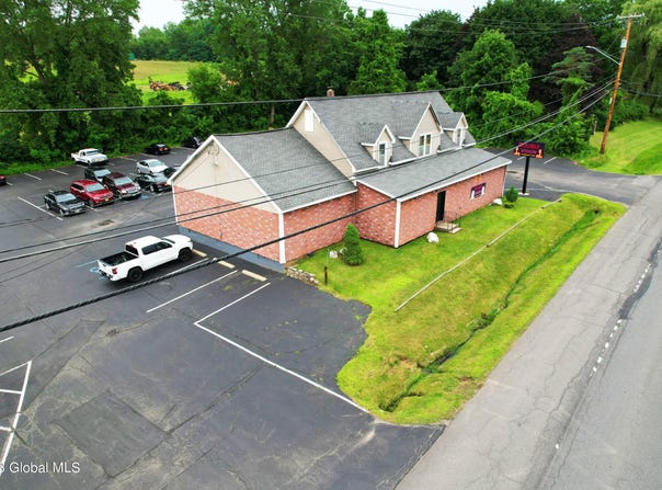 1915 US-9, Halfmoon, NY 12065