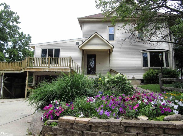 1707 Crescent Drive, Iowa Falls, IA 50126