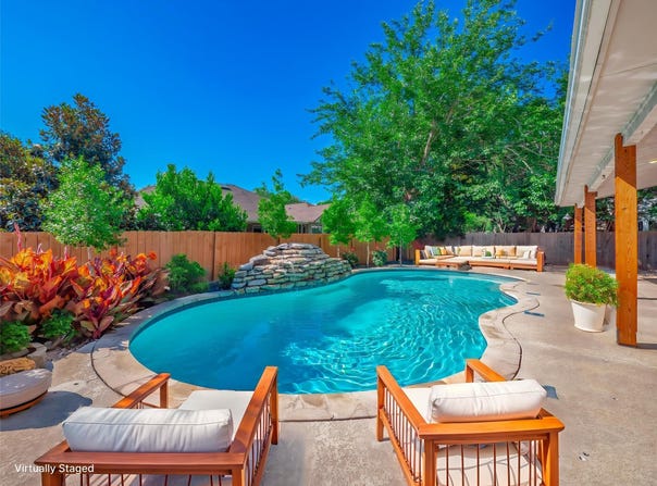 105 Brentwood DR, Georgetown, TX 78628