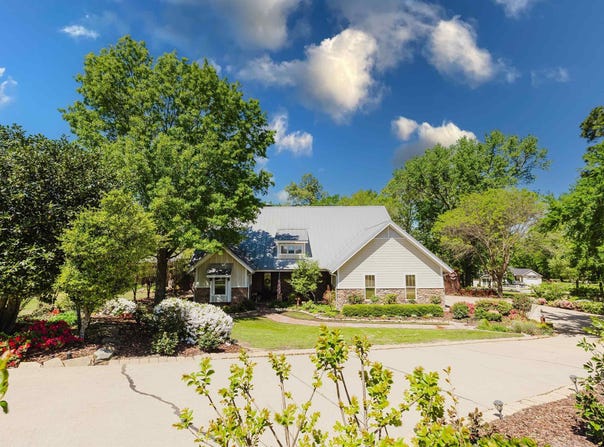 24050 Red Azalea Ln (With 2 Lots), Lindale, TX 75771
