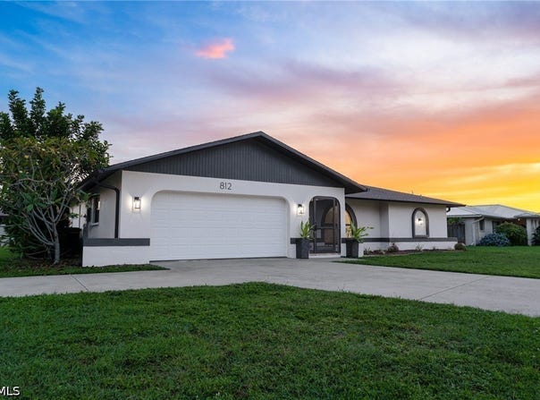 812 SE 34th Street, Cape Coral, FL 33904
