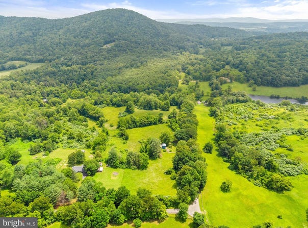 11066 MORELAND ROAD, DELAPLANE, VA 20144