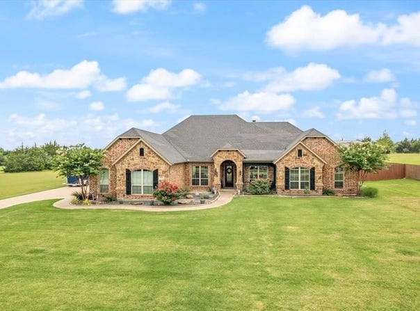 7030 Brooke Boulevard, Midlothian, TX 76065