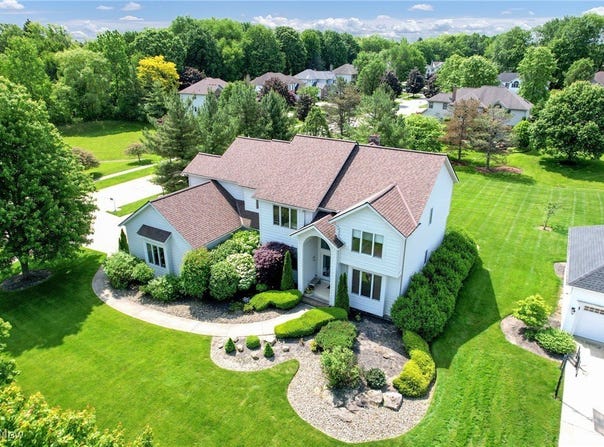 36145 S Huntington Drive, Solon, OH 44139