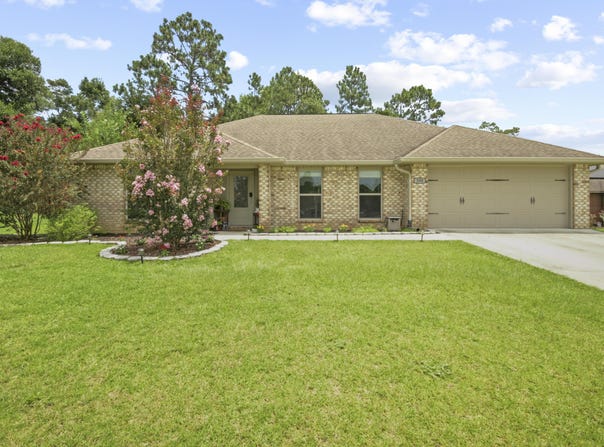 300 Cassady Lane, Crestview, FL 32539