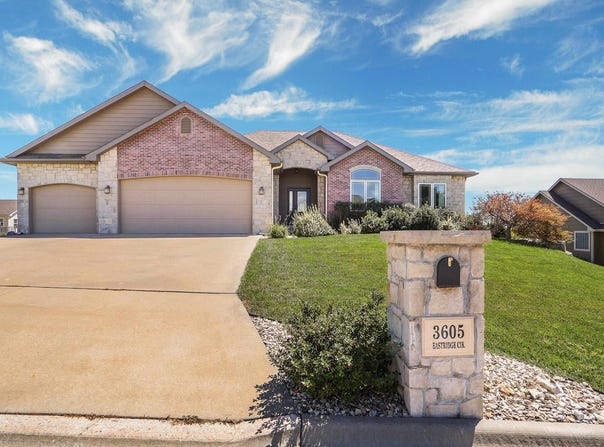 3605 Eastridge Circle, Manhattan, KS 66503