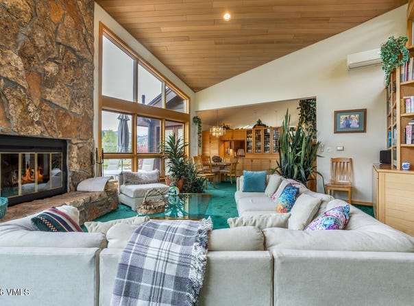 601 Deer Boulevard, Avon, CO 81620