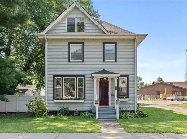232 E 1st Street, New Richmond, WI 54017