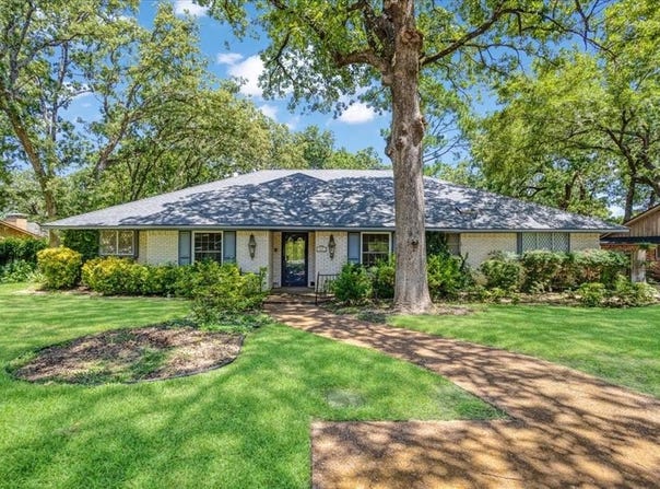 602 Queens Road, Denison, TX 75020