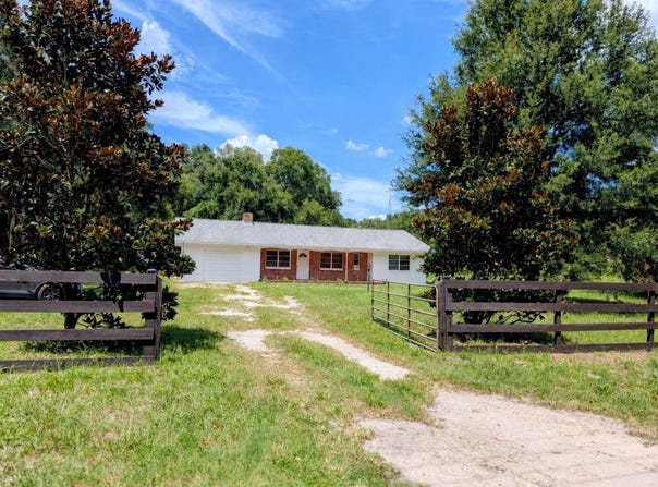 876 SHAW LAKE Road, PIERSON, FL 32180
