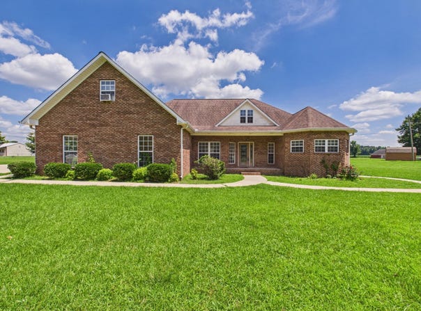 8348 Wolfe Road, Columbus, MS 39705