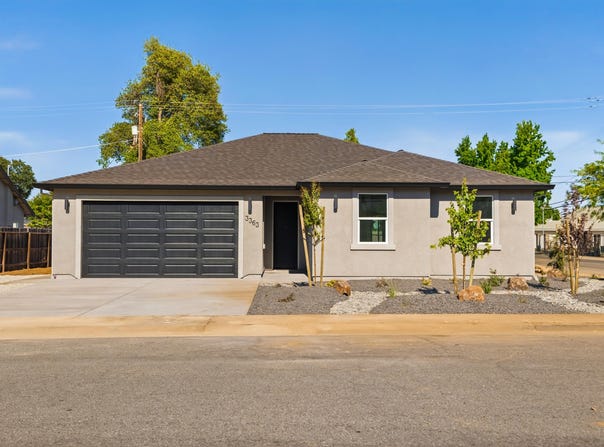 3363 Adams Lane, Redding, CA 96002