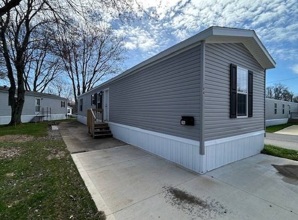 7055 Quarry Rd., Amherst, OH 44001