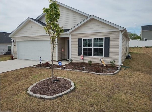 156 Rose Wind Way, Mayodan, NC 27027