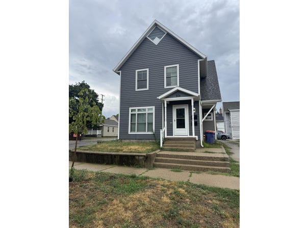 506 Fairview Avenue NE, Grand Rapids, MI 49503