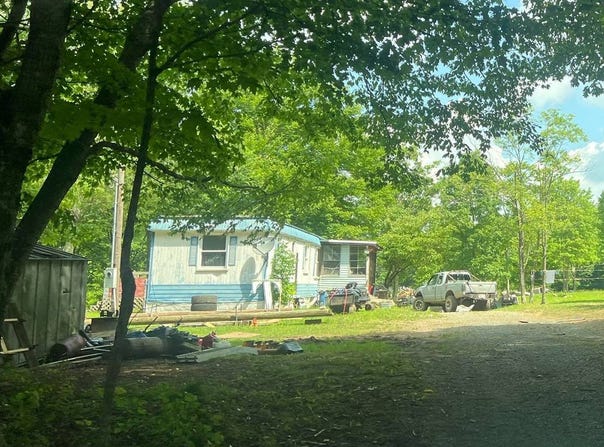 561 County Route 415, Charmco, WV 25801