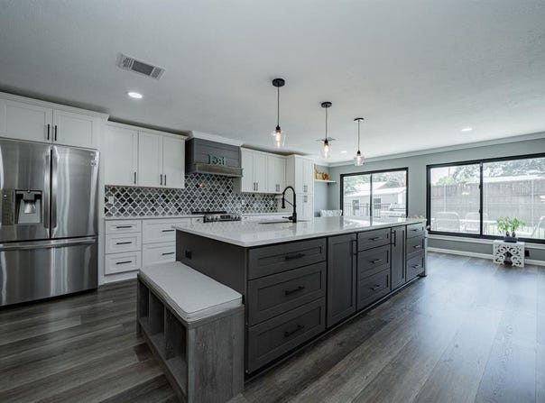 733 Greenhill Lane, Grand Prairie, TX 75052