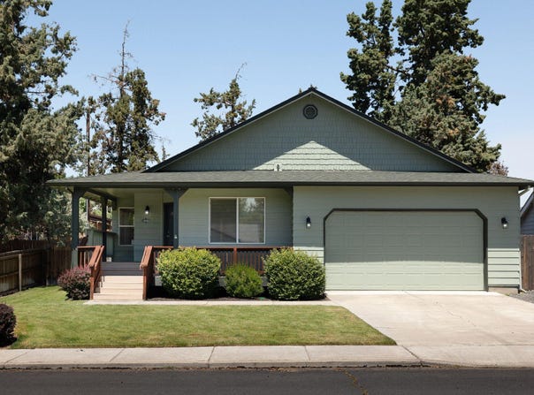1980 NE Jackson Avenue, Bend, OR 97701