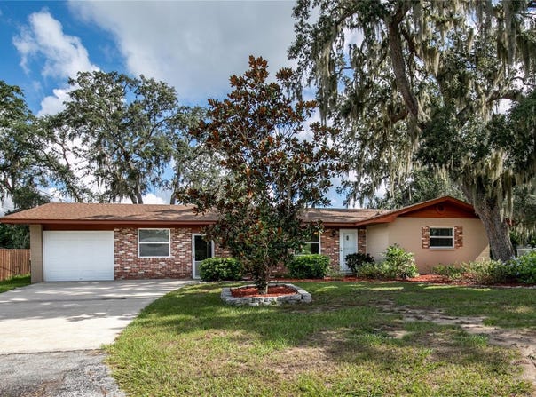 3105 GARDEN ROAD, EUSTIS, FL 32726