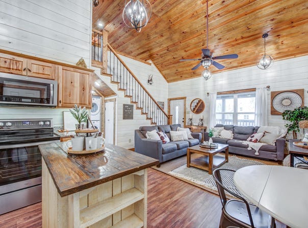 700 FAIRWAY Ln, Counce, TN 38326-8028