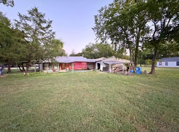211 NE 3rd Street, Kerens, TX 75144