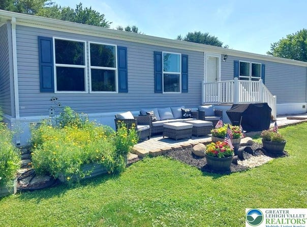 8932 Breinig Run Circle, Upper Macungie Twp, PA 18031