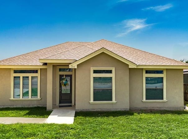52 Columbino, Eagle Pass, TX 78852