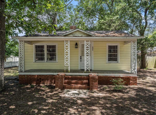 606 Moore St., North Myrtle Beach, SC 29582