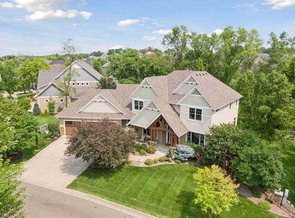 15700 55th Avenue N, Plymouth, MN 55441
