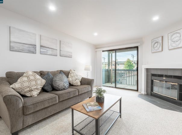 1315 A St, Hayward, CA 94541