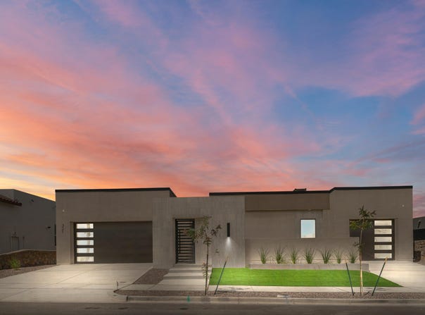 321 Blue Valley, El Paso, TX 79928