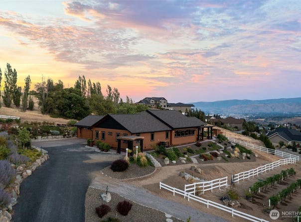 54 Shade Tree Lane, Wenatchee, WA 98801