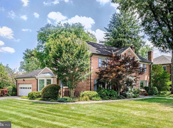 9921 KENTSDALE DR, POTOMAC, MD 20854